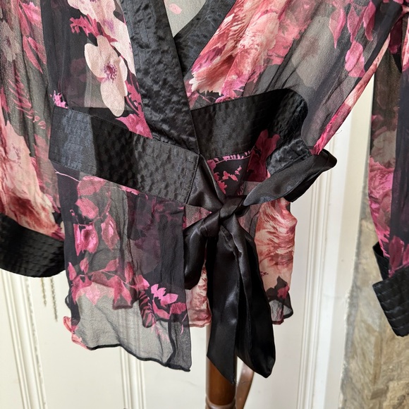 Vintage Y2K Silk Floral Sheer Black and Pink Wrap Top women’s Medium - Picture 5 of 7